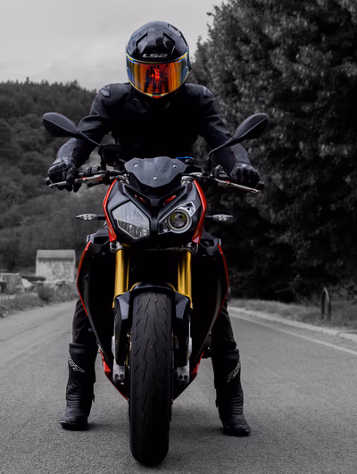 Shooting photo automobile par Océane Torres photographe Loire